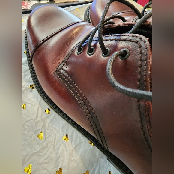 Dockers Gordon Cordovan Burgundy Cap Toe Oxford 9.5W - Picture 5 of 14